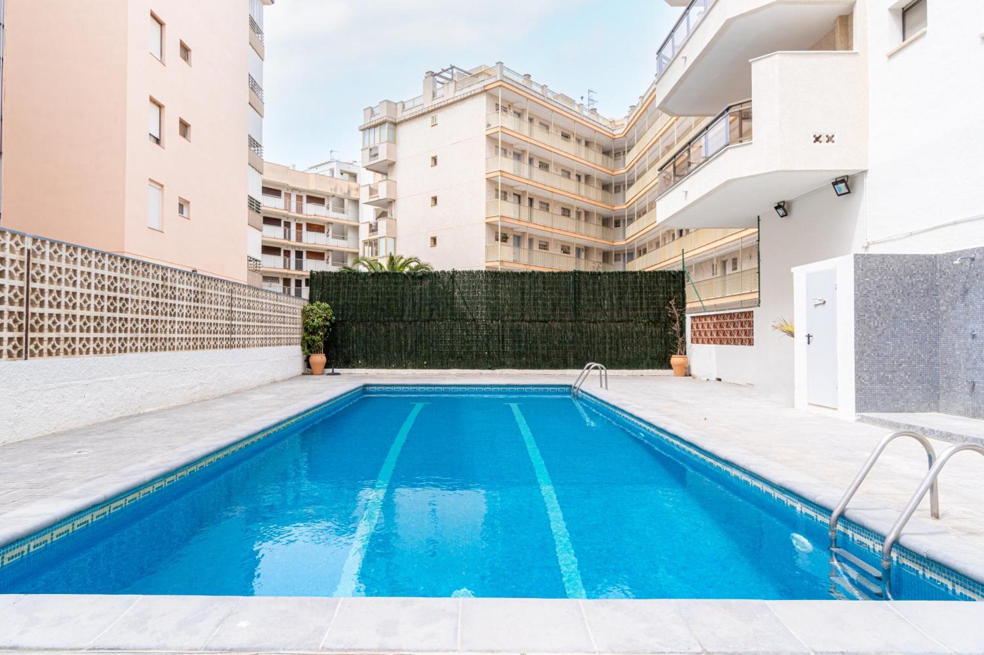 Turistmar - Amplio Apartamento En Salou Con Piscina, A 2 Minutos De La Playa Bagian luar foto